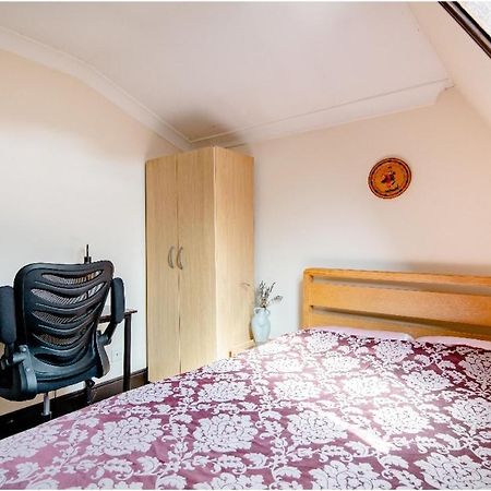 Double Room 2 Mins From Station Belvedere Dış mekan fotoğraf