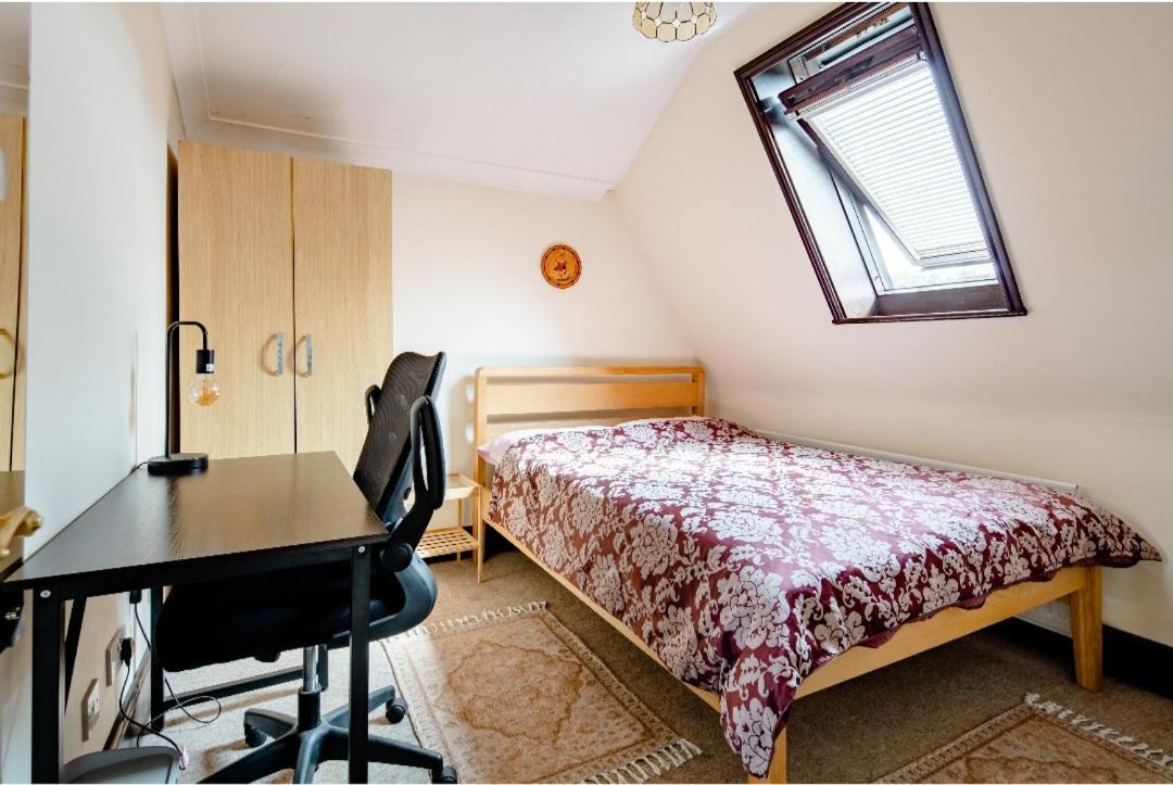 Double Room 2 Mins From Station Belvedere Dış mekan fotoğraf